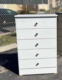 5 drawer white color