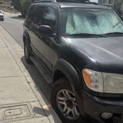 2005 Toyota Seqpuia Limited 