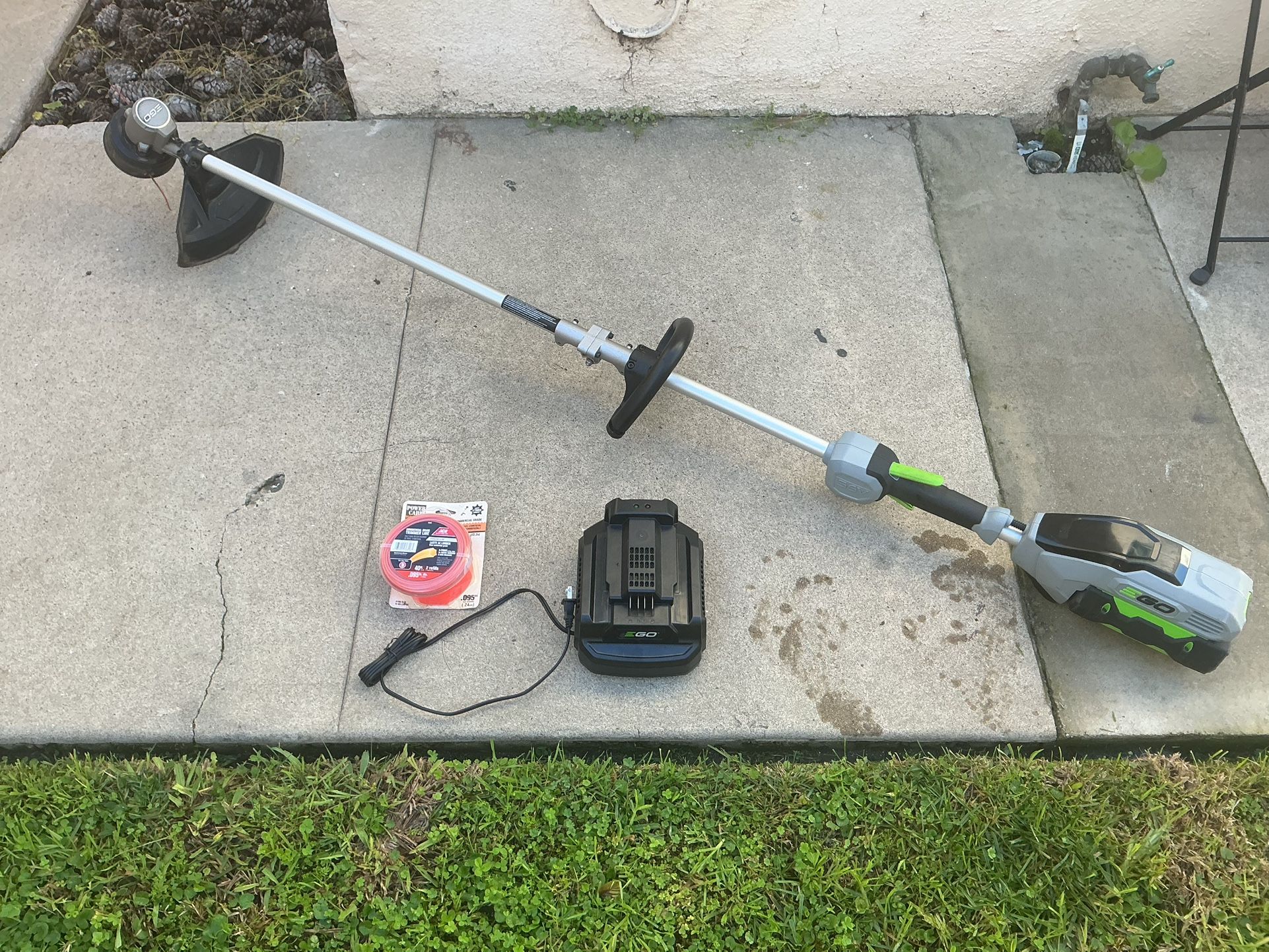 EGO String Power Trimmer/ Weed Eater