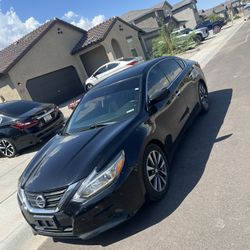 2017 Nissan Altima Sv