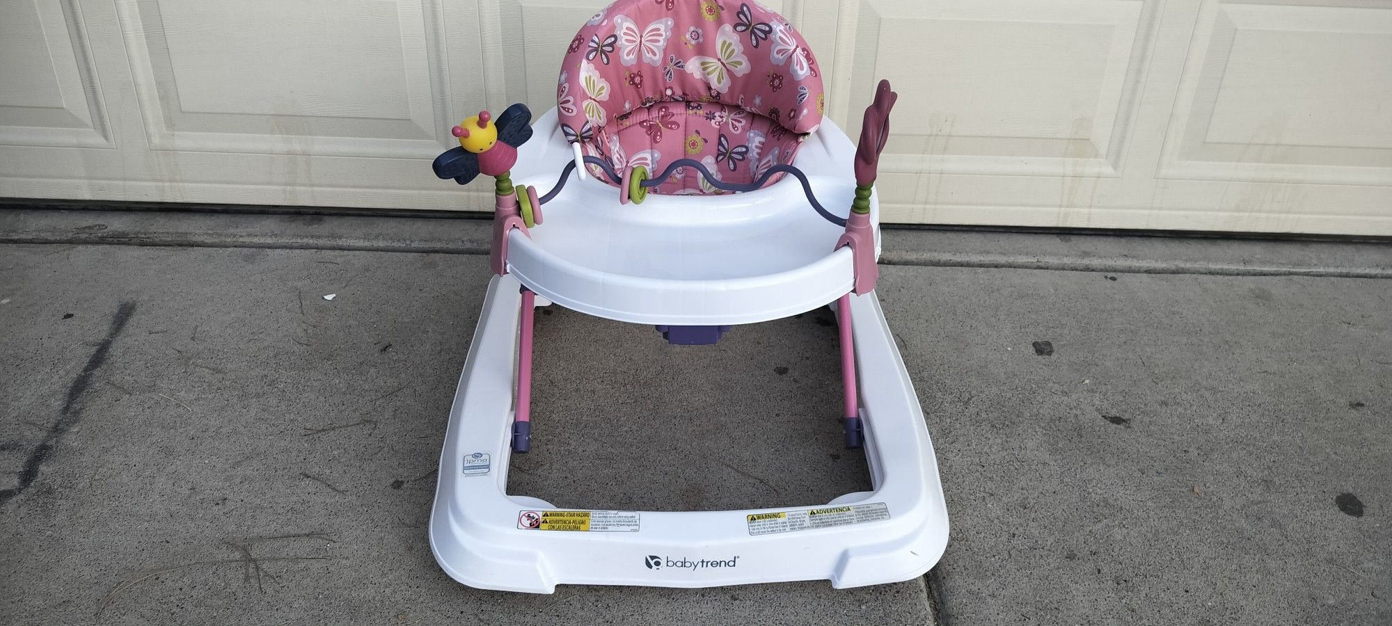 Baby Walker In Like New Conditions $25 Pick Up Only Bonanza and Lamb