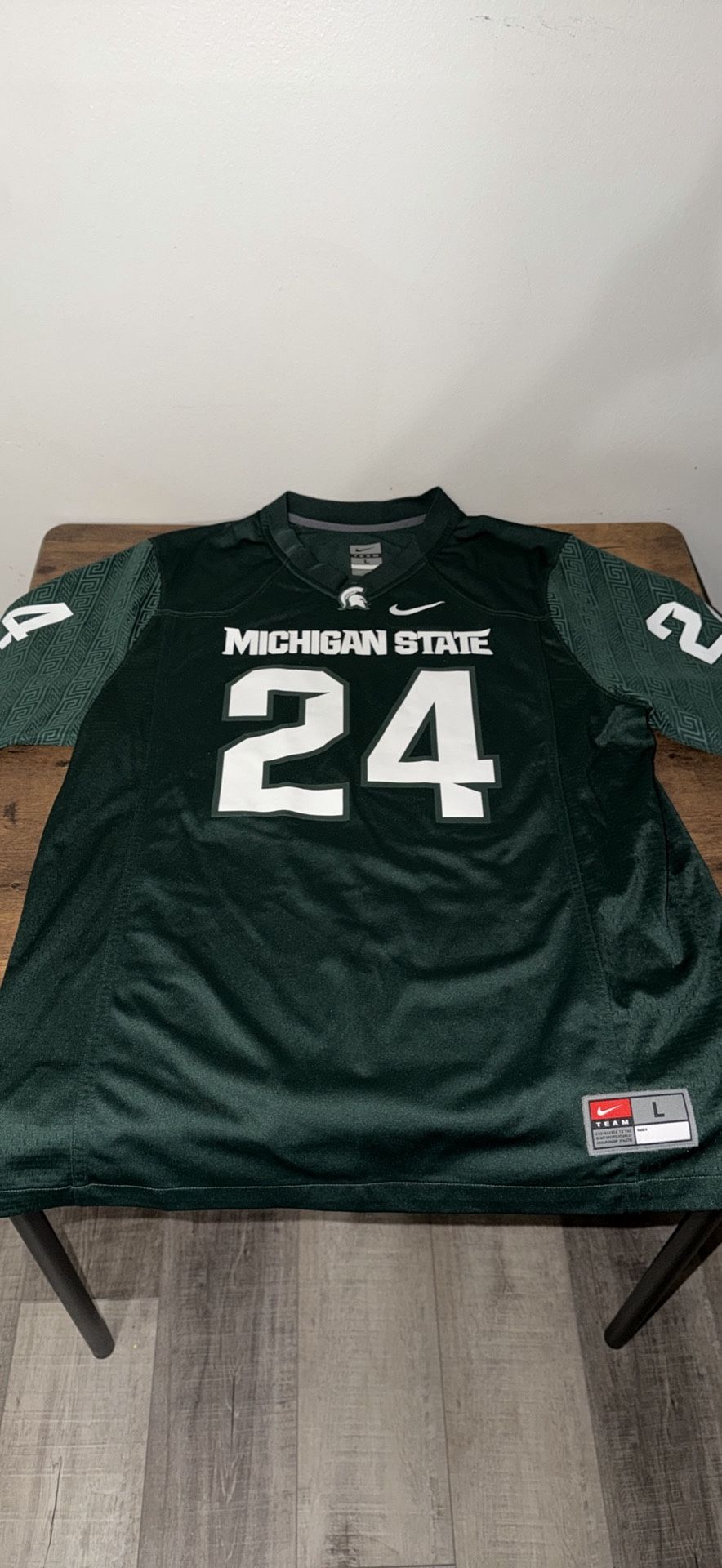 Michigan State Jersey Size L