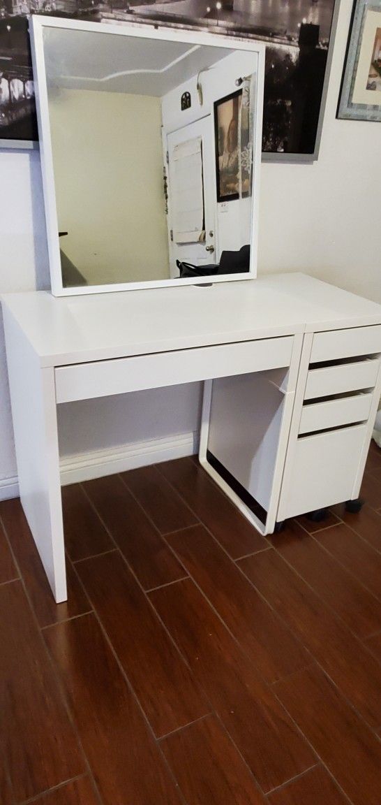 IKEA Desk/Vanity