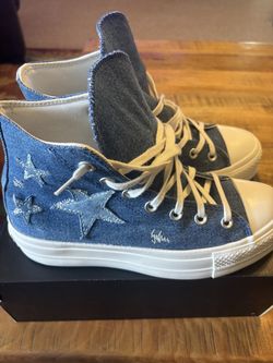 Women’s  Converse Sneakers