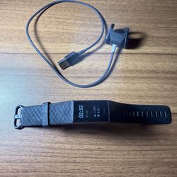 Fitbit Charge 4 Black – Medium Screen Wear – Charger Included
