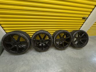 Niche Verona Gloss Black Gloss Machined Wheels