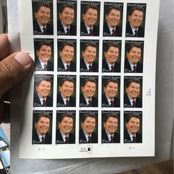 RONALD  REAGAN Postage Stamps