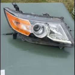 2011-2013  Honda Odyssey Right/Passenger Side Headlight