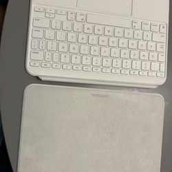 ⌨️ Magic Keyboard Folio (A2695) 