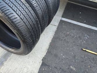 4 Used Tires  225 50r18  (95 V) Bridgestone RUNFLAT , DOT 1124  $ 299.00