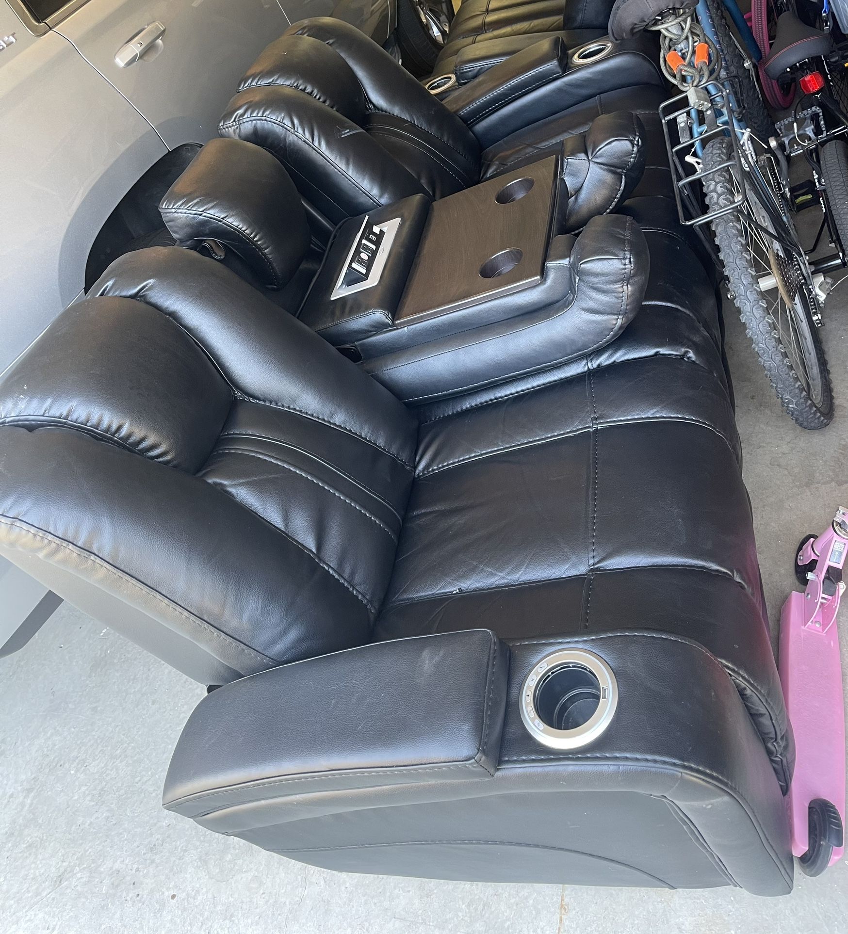 Electric Reclining Couch 