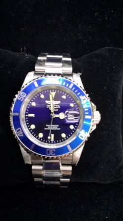 Invicta Pro Diver 40mm Men's Quartz Watch - Blue Dial Silver Band - 26971 NIB