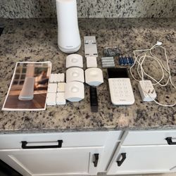 ALARM SYSTEM SIMPLISAFE