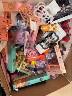 Caja mix de accesorios para reventa 130piezas