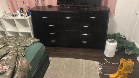 100% wood dresser and nightstand