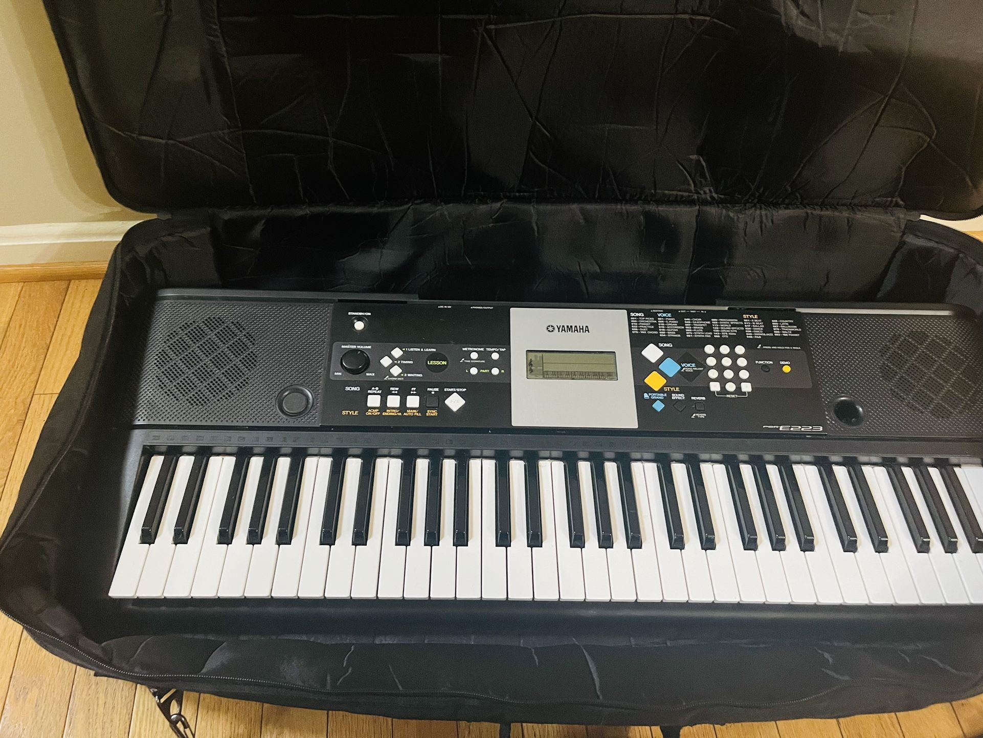 Yamaha 36 Keys ๐น Piano Keyboard With Stand And Bench.