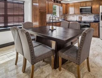 Dinning table