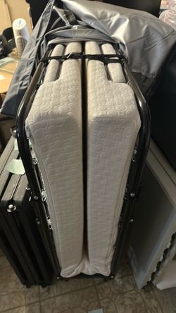 Portable roller bed