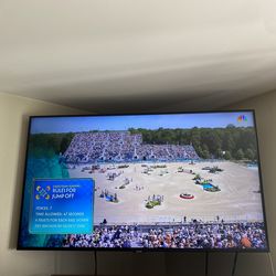 43” Samsung Crystal UHD Smart TV