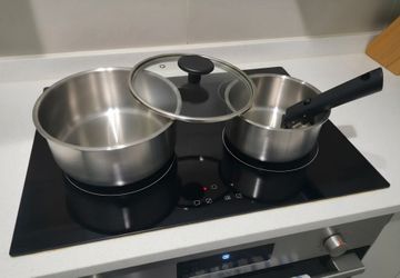 NEW Carote 4-Piece Cookware Set - Detachable Handle - Space Saving
