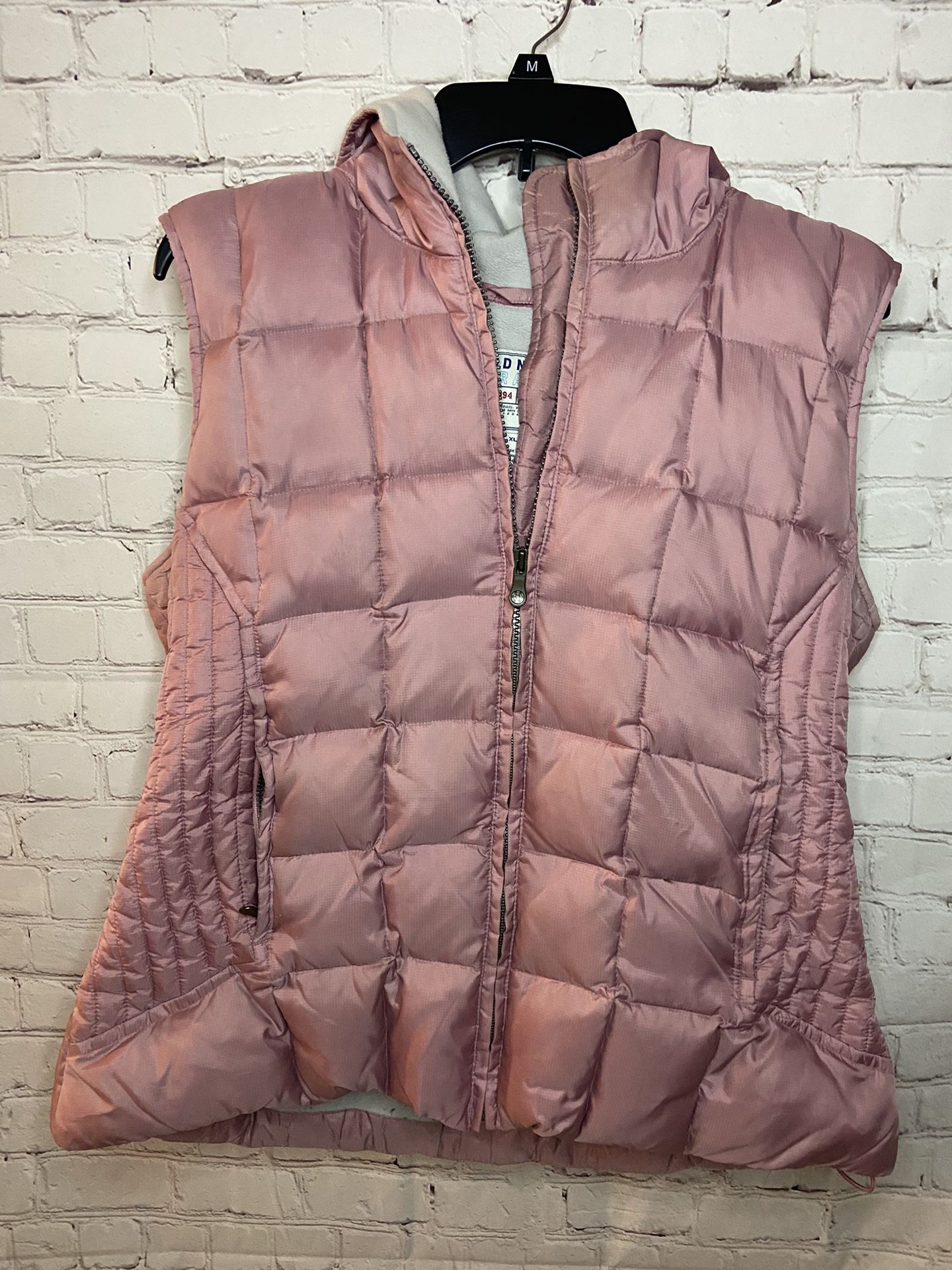 Old Navy Women’s Pink Fleece Lined Hooded Winter Puffer Vest Size XL