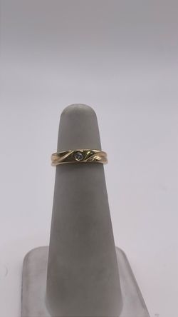 14k gold band ring with CZ