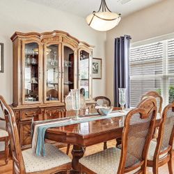 Thomasville Dining Room Set
