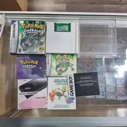 Pokémon Emerald Version Game Boy Advance CIB