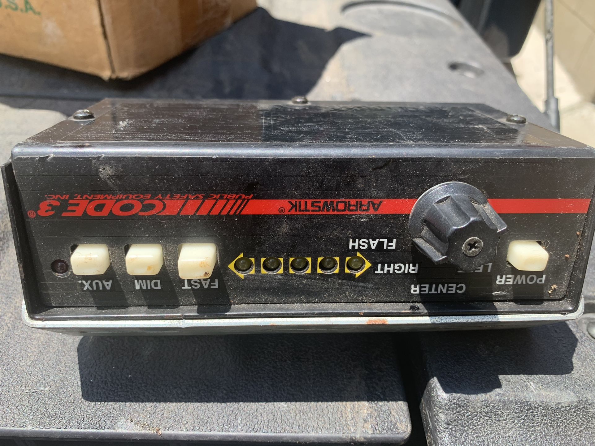 Code 3 arrow stick traffic advisor controller