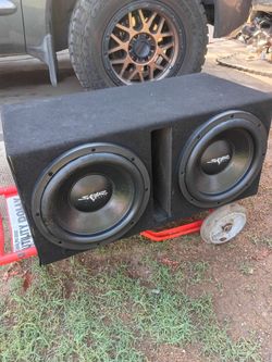 Skar ddx 12s D4 1000 RMS each one ohm final