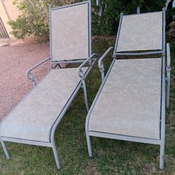 Beautiful Outdoor Patio Chaise Lounger Chairs!  Set Of 2! 