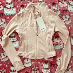 Lululemon Cropped Jacket $75 **READ DESCRIPTION**