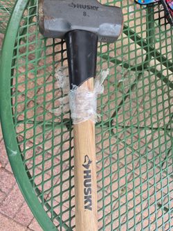 Husky Hammer 8 pound new
