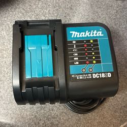 Makita Charger