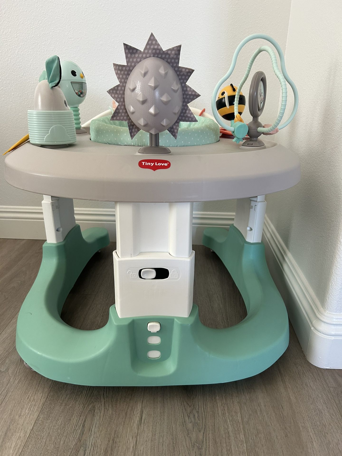 Tiny Love Walker/Bouncer
