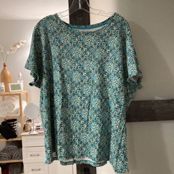 Women’s Plus Size Tee