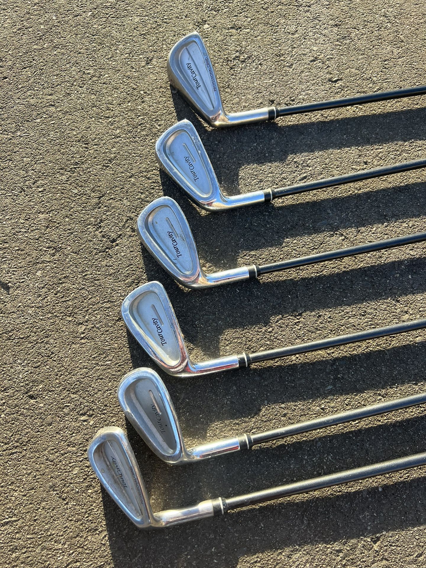 Tour Gravity Goldsmith 100% Graphite Set Number 6- Sw LEFT HANDED