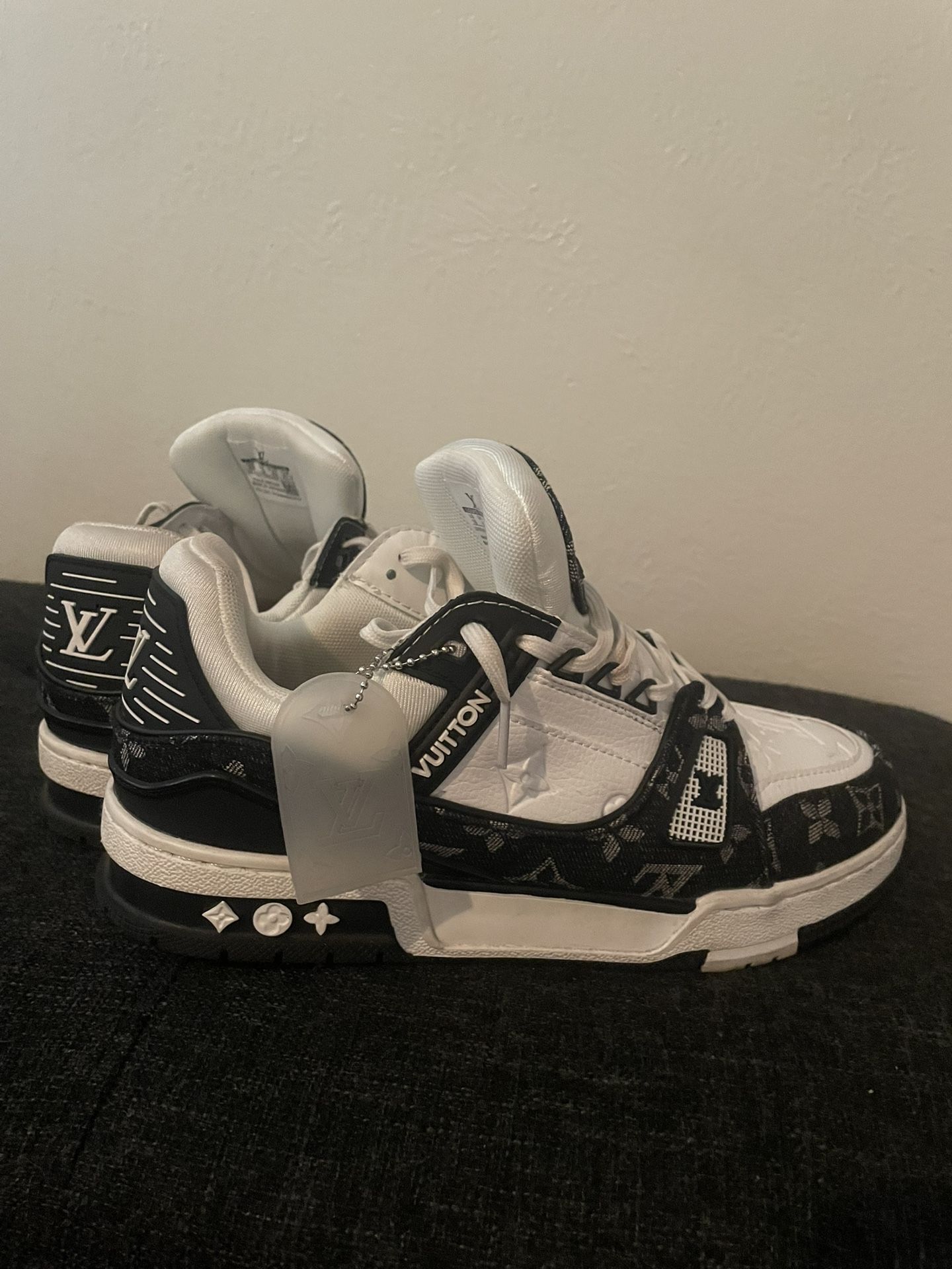 Louis Vuitton LV trainer black and white