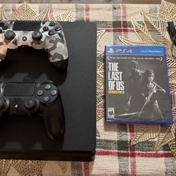 PlayStation 4 Slim 1TB With Blueray Drive CUH-2215B)