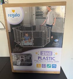 2 in 1 PLASTIC Play Yard & Safety Gate