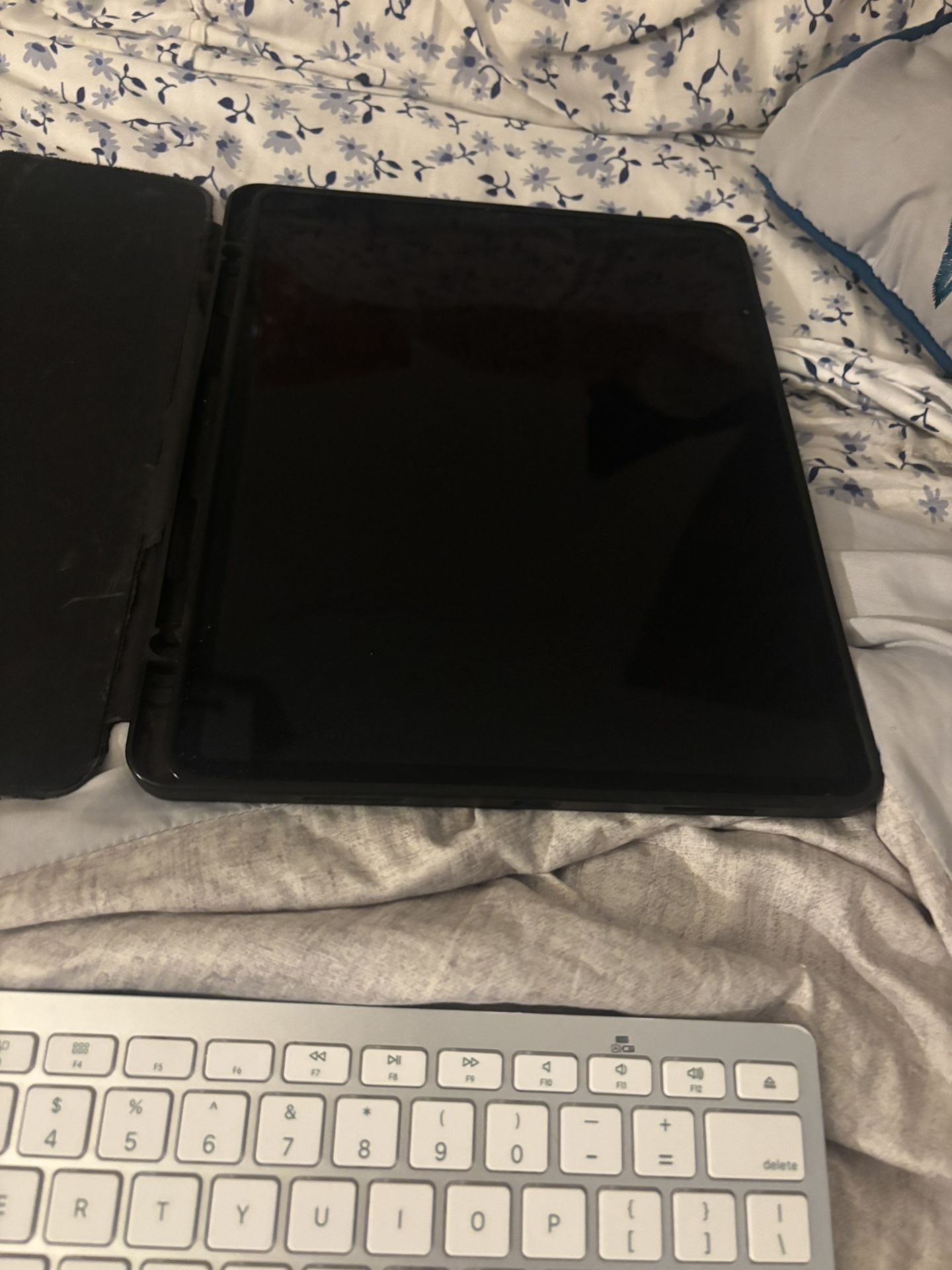 iPad Pro 12.9 Inch 6th Generation