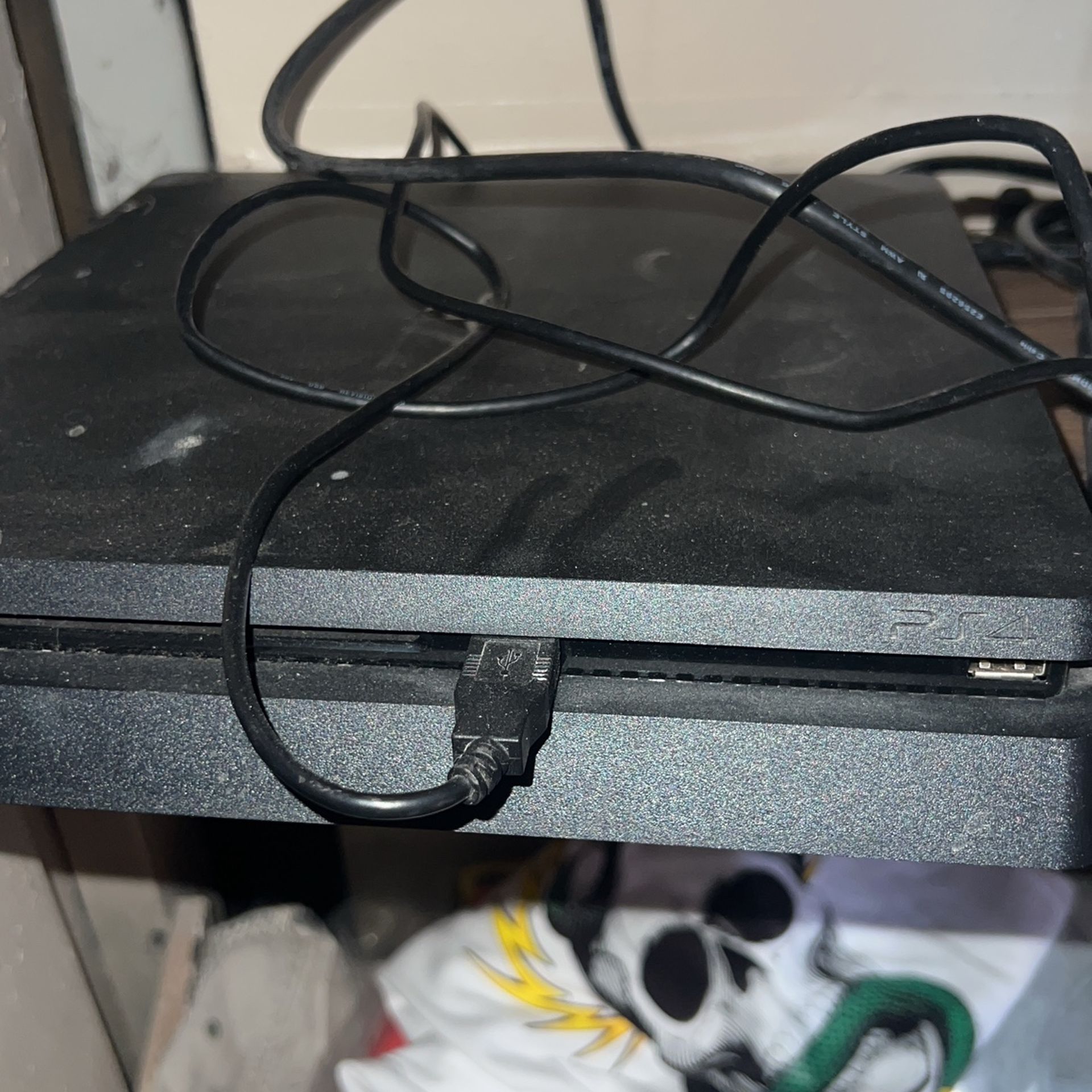 PS4 Brand New With Games And Brand HDMI Projector For Electronic Drum Set