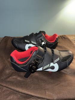 Peloton Shoes (size 39 EU/8 US)