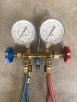 AC 2-Valve Manifold Gauge Set