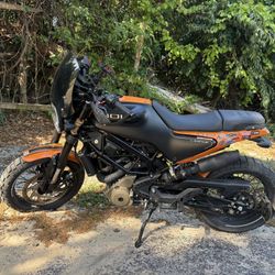 Naked Street Bike 