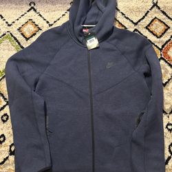 Brand new with tags Men’s Nike Tech fleece Jacket Size XL 
