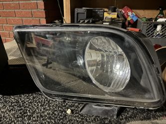 Mustang Head lights