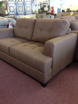 SOFA AND ❤️LOVE SEAT SET!!