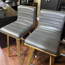 Bar stools 2 ( Armen living )