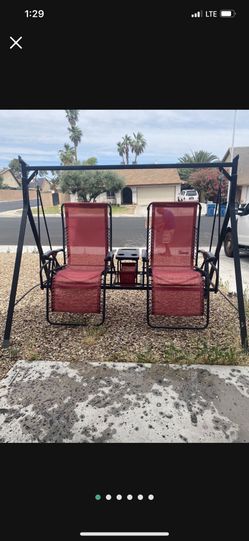 two-seat bungee swing, With a center console